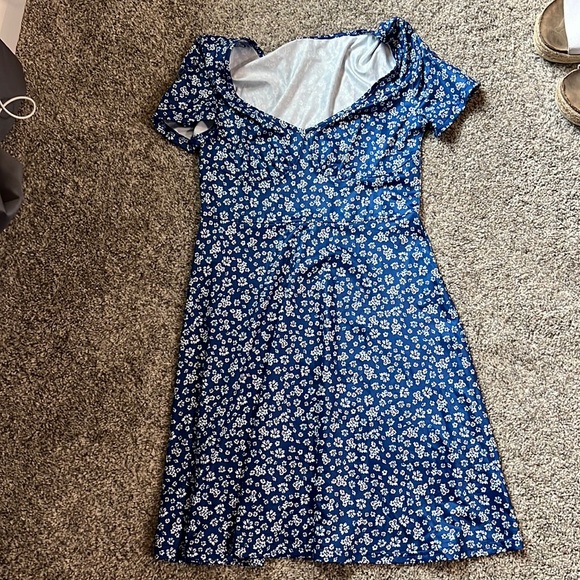 Women’s dress size small!! - Picture 1 of 2